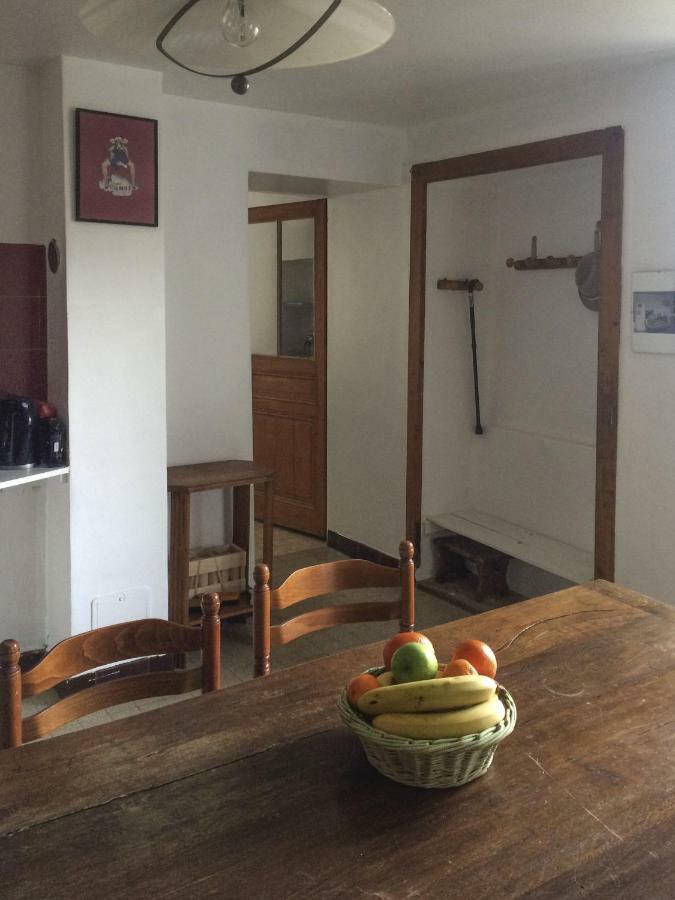 Вилла Retro Arty House Mesnay Экстерьер фото